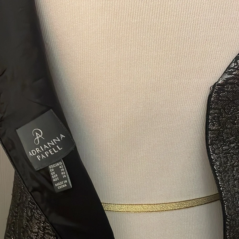 Dress - Picture 5 of 8